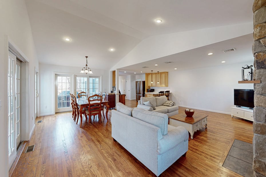 11 Joan Drive Photo 17