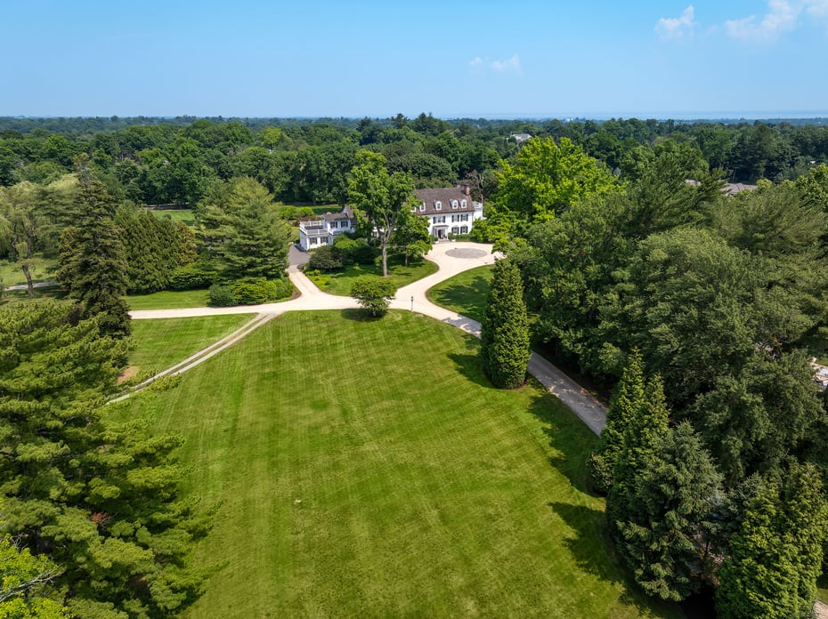 1619 Purchase Street Photo 4