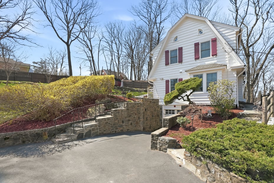 68 Allen Street Photo 2