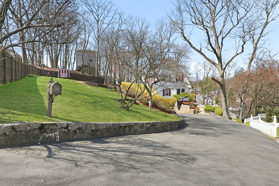 68 Allen Street Photo 31