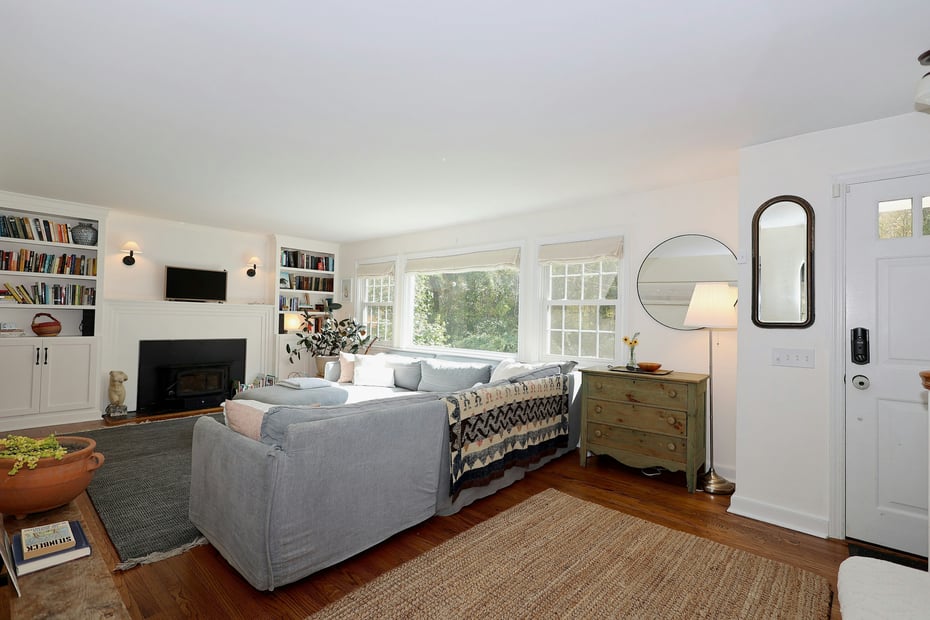 18 Head Of Meadow Road Photo 13