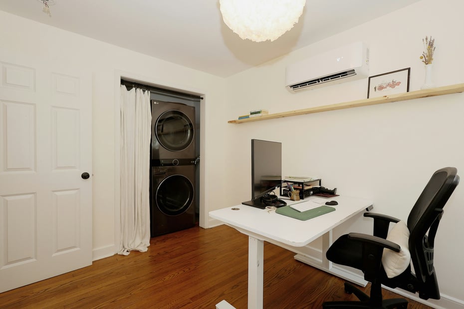 18 Head Of Meadow Road Photo 27