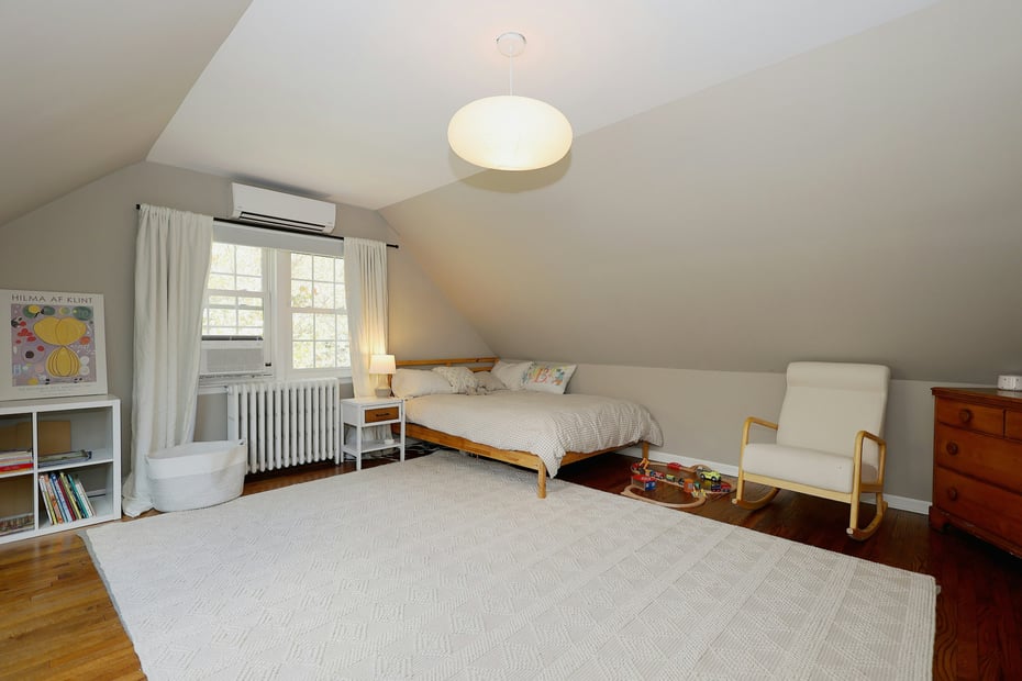 18 Head Of Meadow Road Photo 29