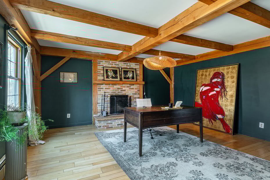 24 Hickory Lane Photo 17