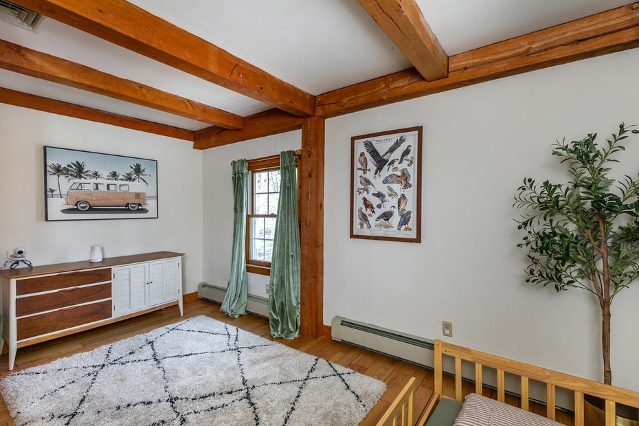 24 Hickory Lane Photo 21