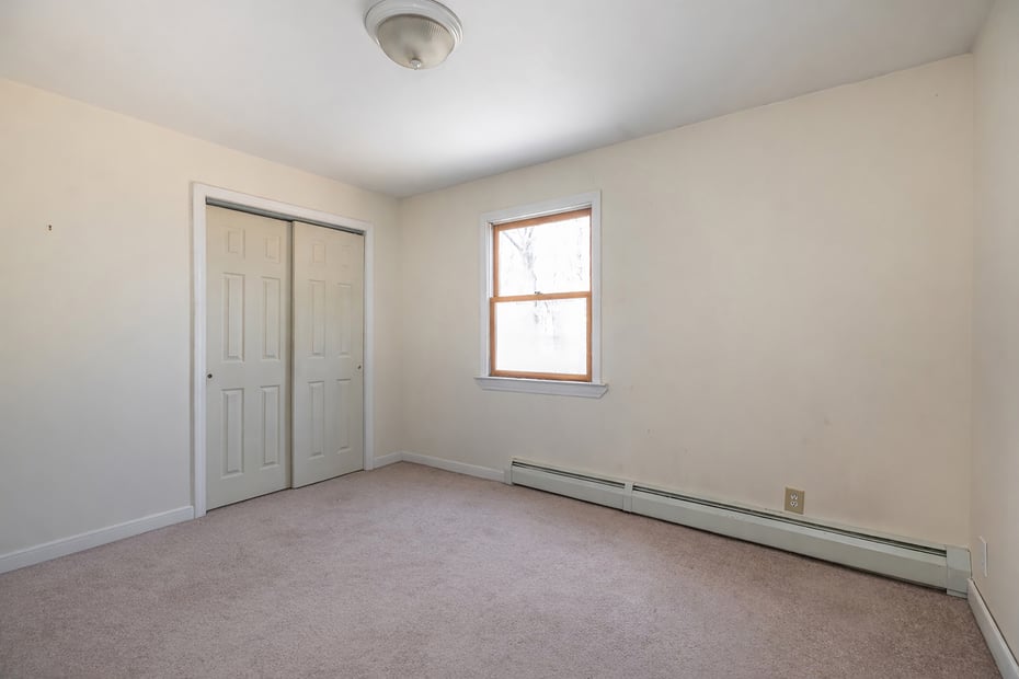 24 Hickory Lane Photo 32