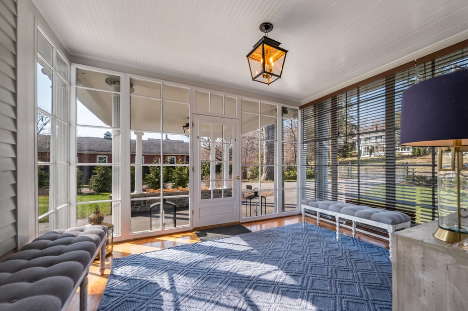 88 Main Street Photo 3