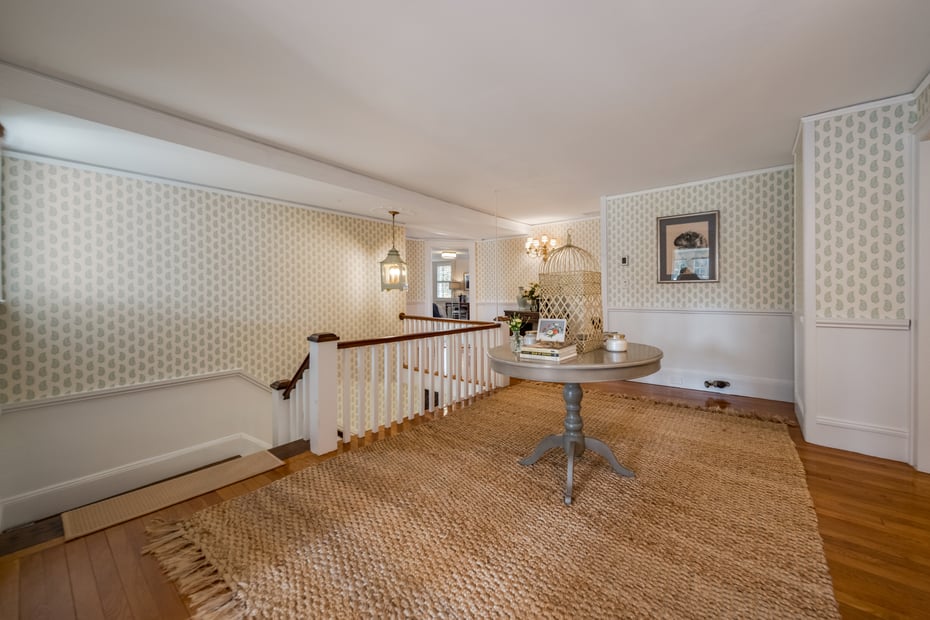 88 Main Street Photo 25