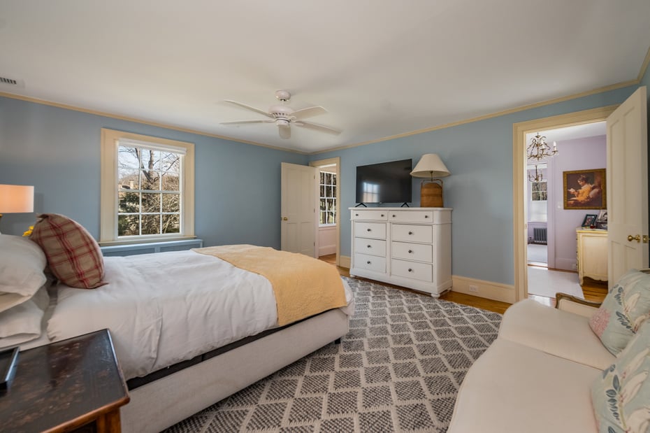 88 Main Street Photo 28