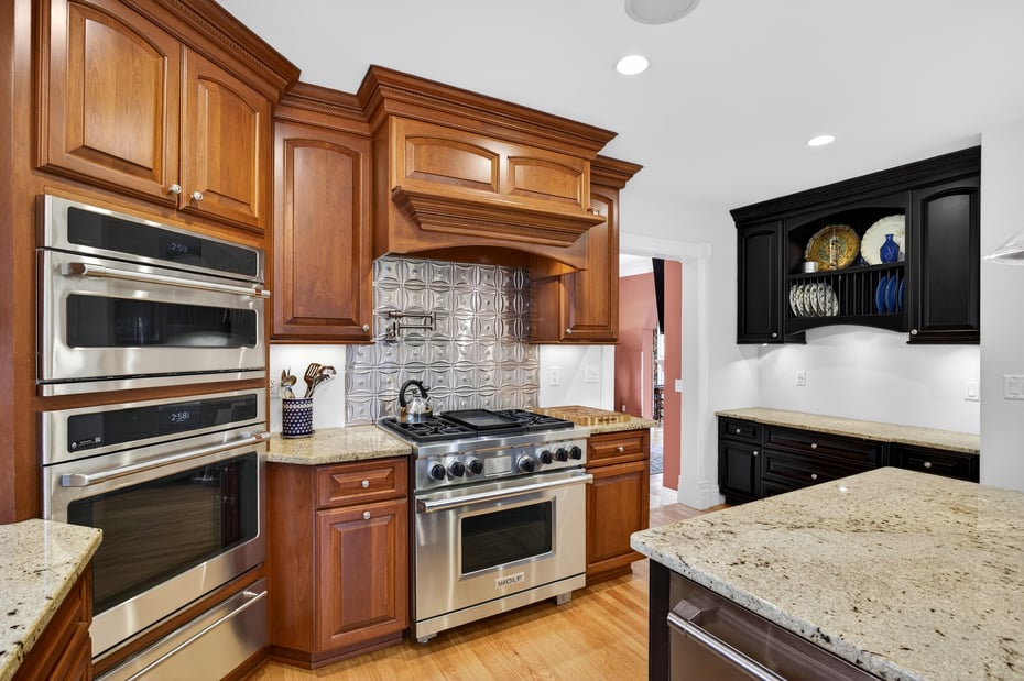 247 Broadway Photo 13