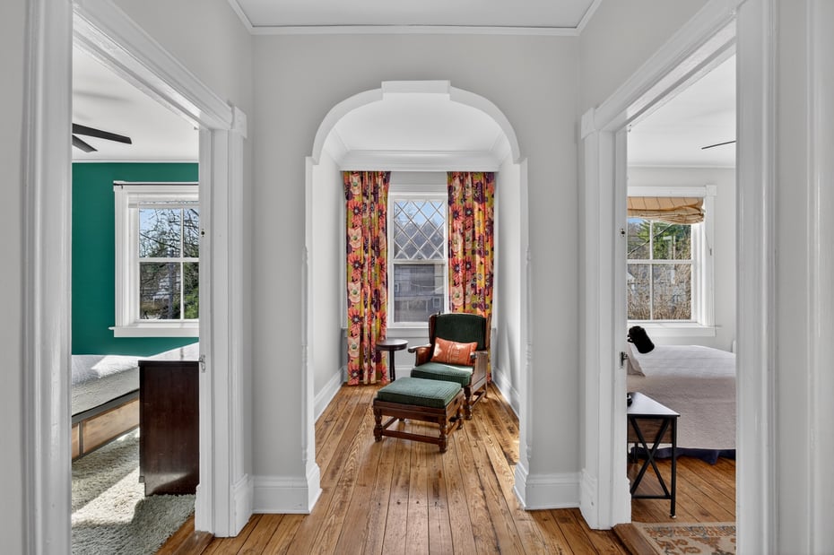 247 Broadway Photo 23