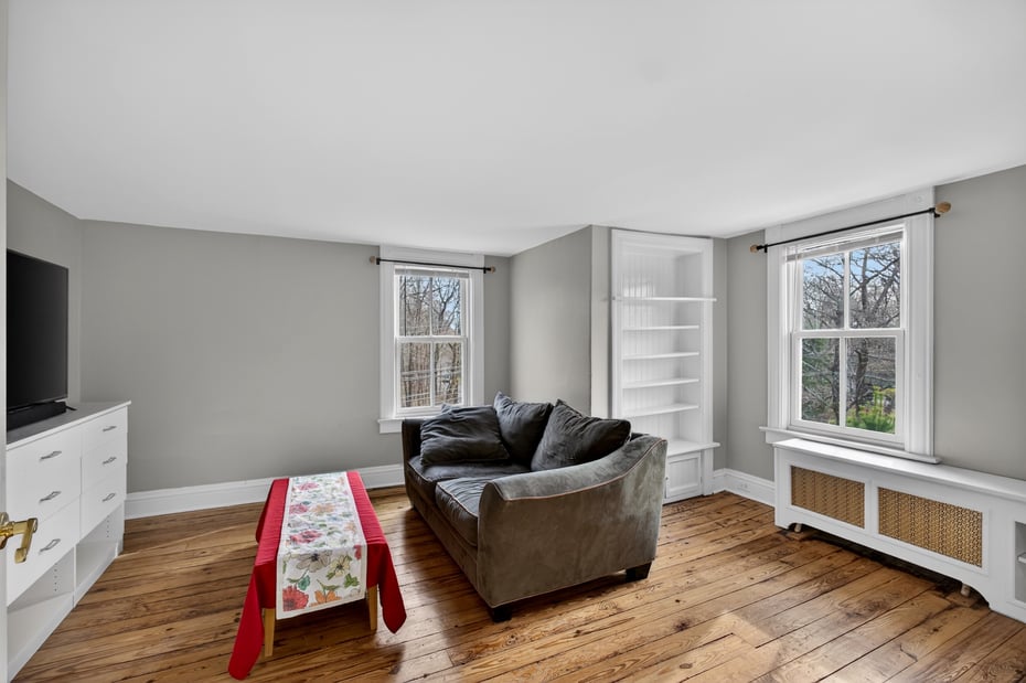 247 Broadway Photo 34