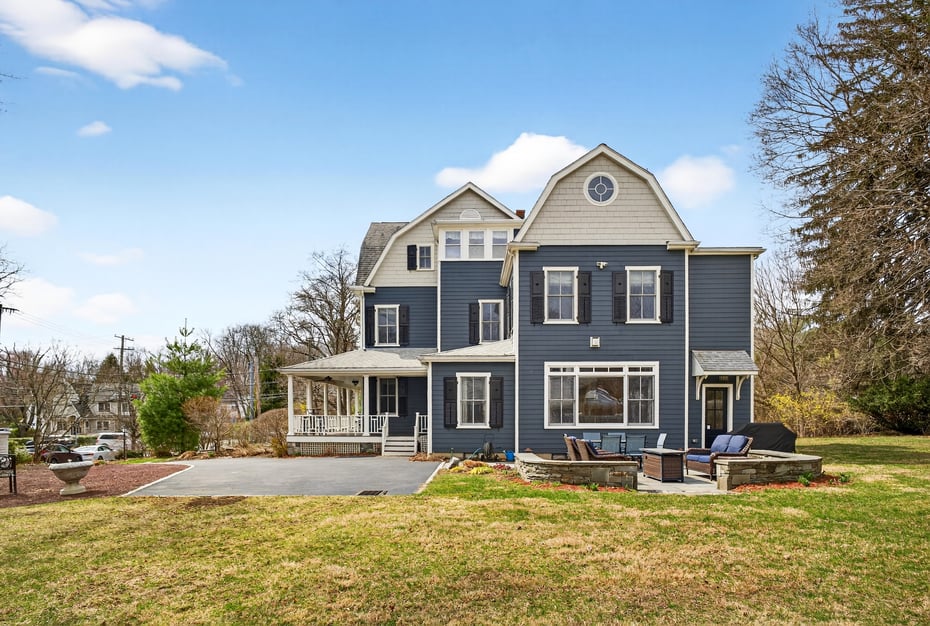 247 Broadway Photo 42