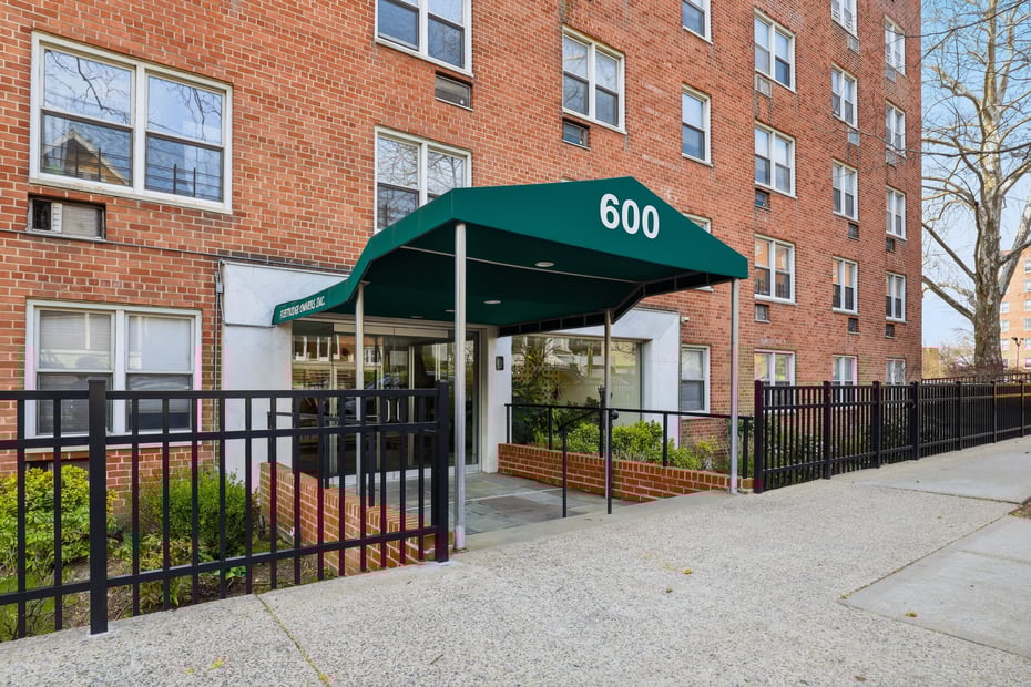 600 Locust Street  #5F Photo 15