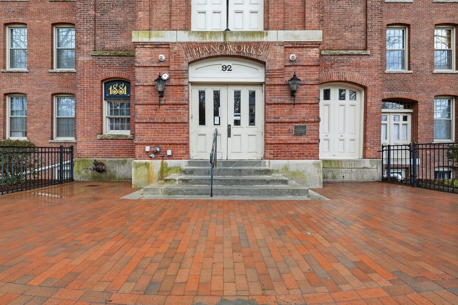 92 Main Street  #206 Photo 1