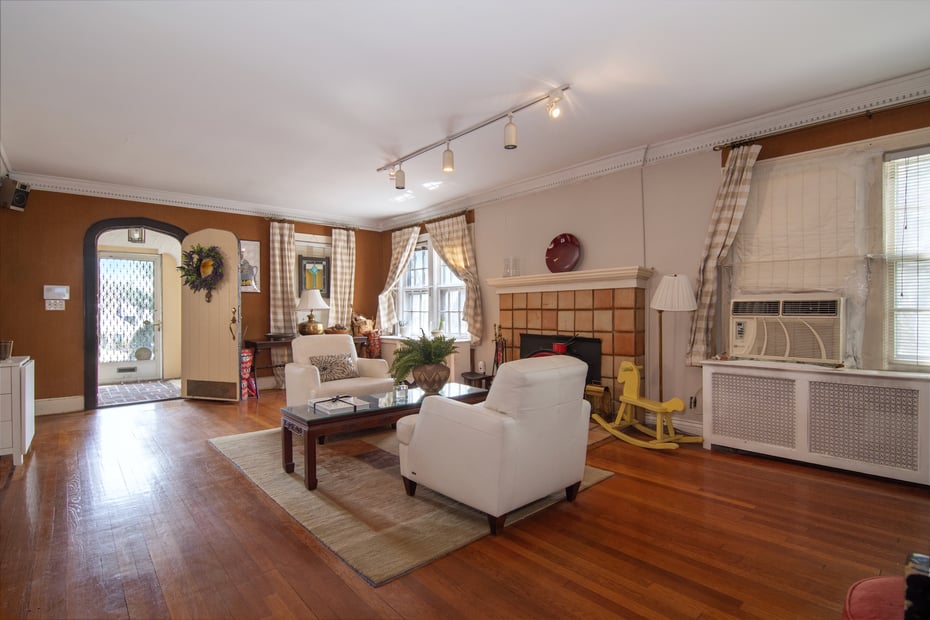 102 Magnolia Avenue Photo 5