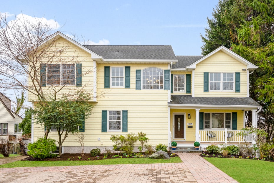 1127 Jensen Avenue Photo 2