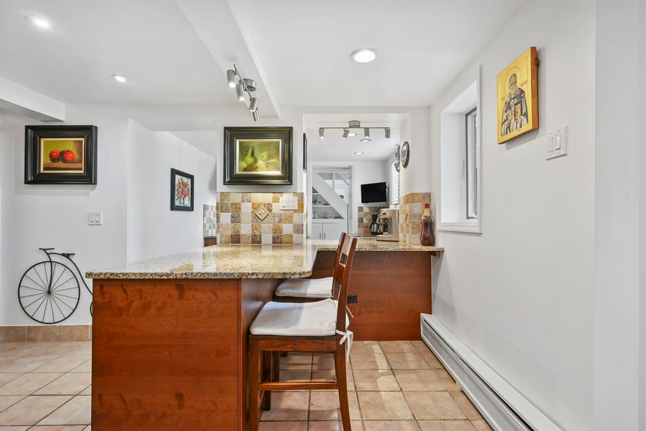 35 Euclid Avenue Photo 14