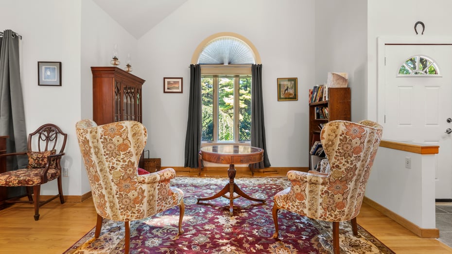 1 Cornwall Dr Photo 10