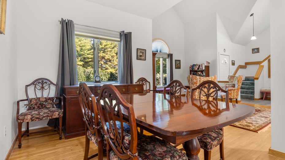 1 Cornwall Dr Photo 12