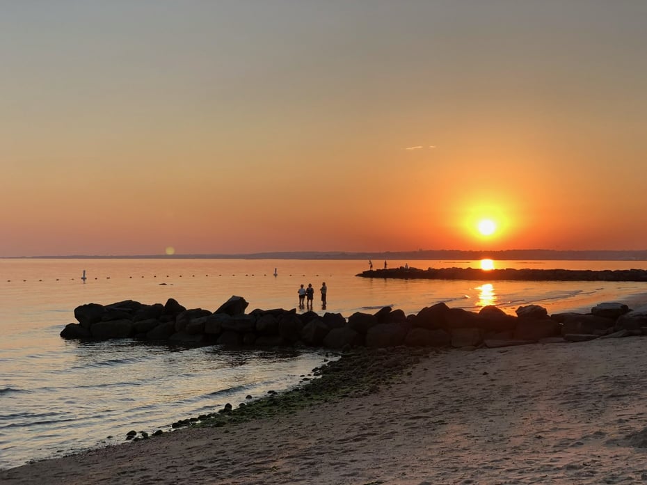 6 Point Road Photo 3