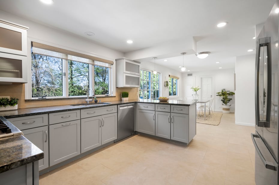 720 Claflin Avenue Photo 14