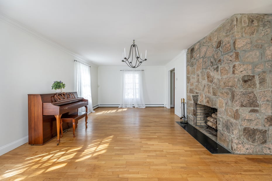 12 Quaker Ridge Road Photo 8