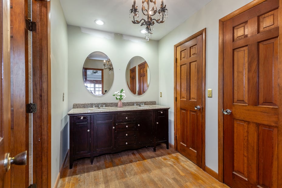 12 Quaker Ridge Road Photo 25