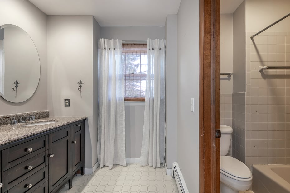 12 Quaker Ridge Road Photo 30