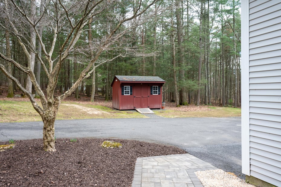 54 Bear Run Photo 40