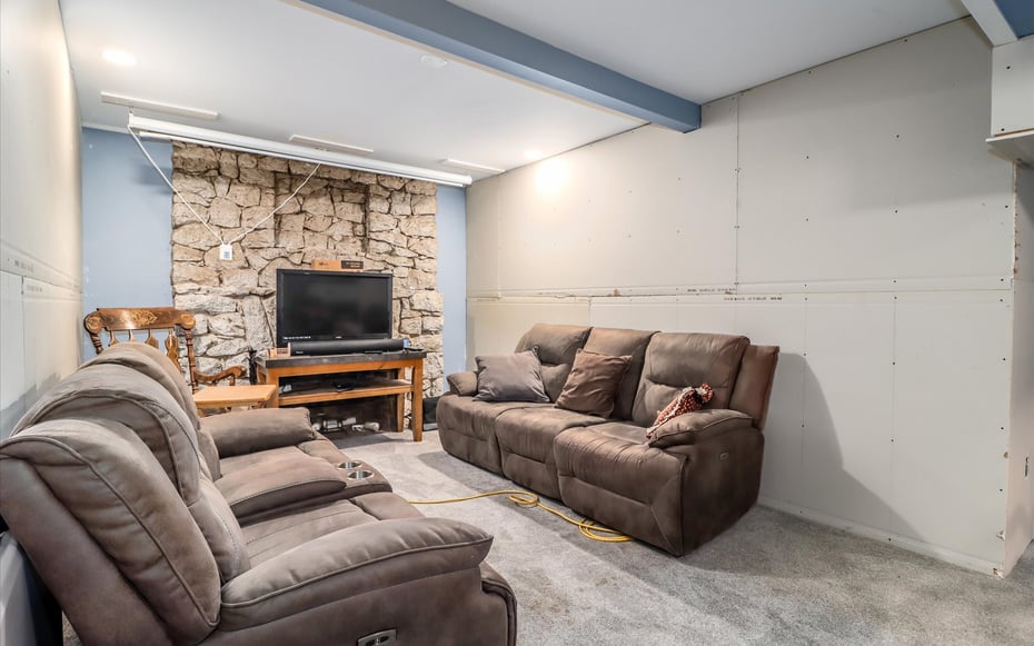 97 North Street Photo 28