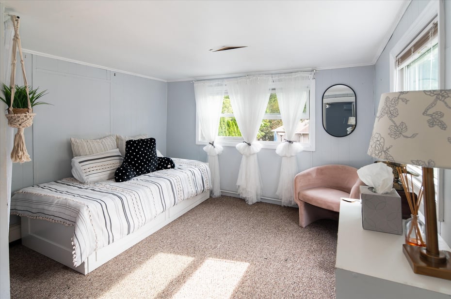 737 Bradley Street Photo 20