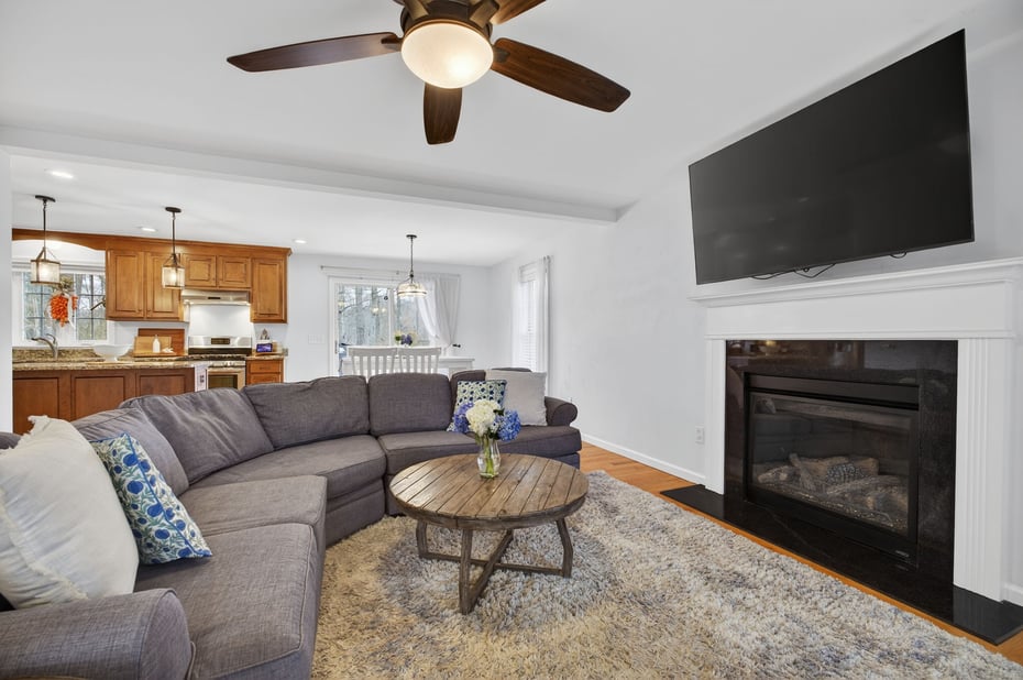 5 Tom Allyn Court Photo 7