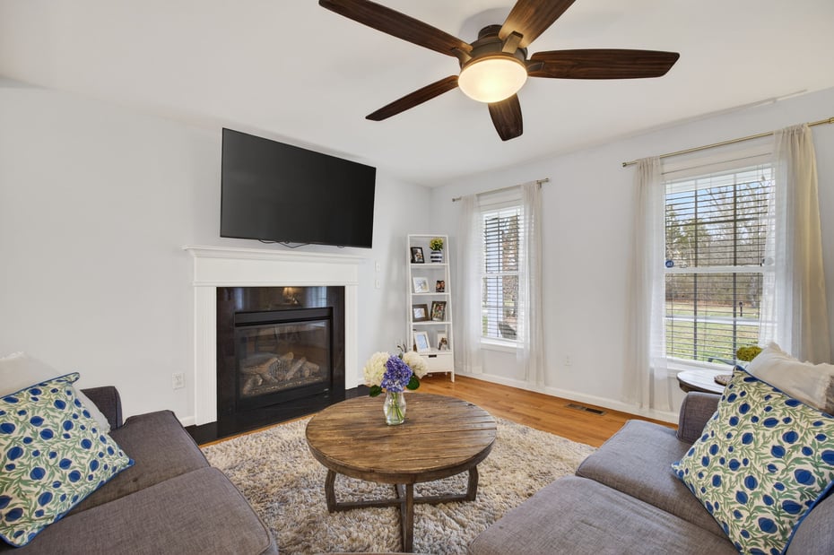 5 Tom Allyn Court Photo 9