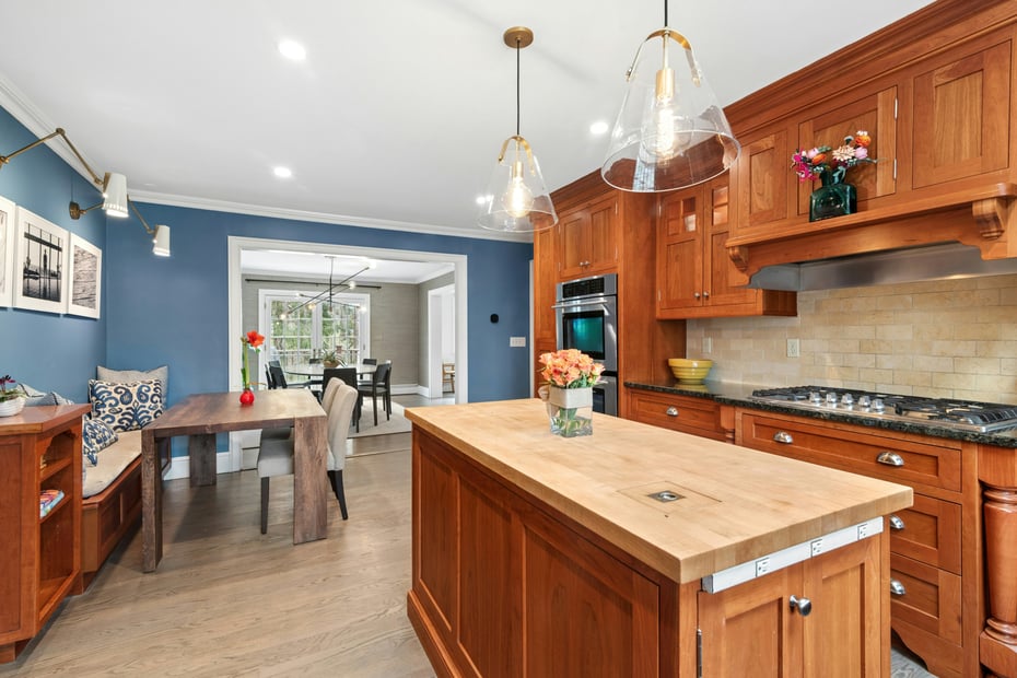 15 Queens Lane Photo 12