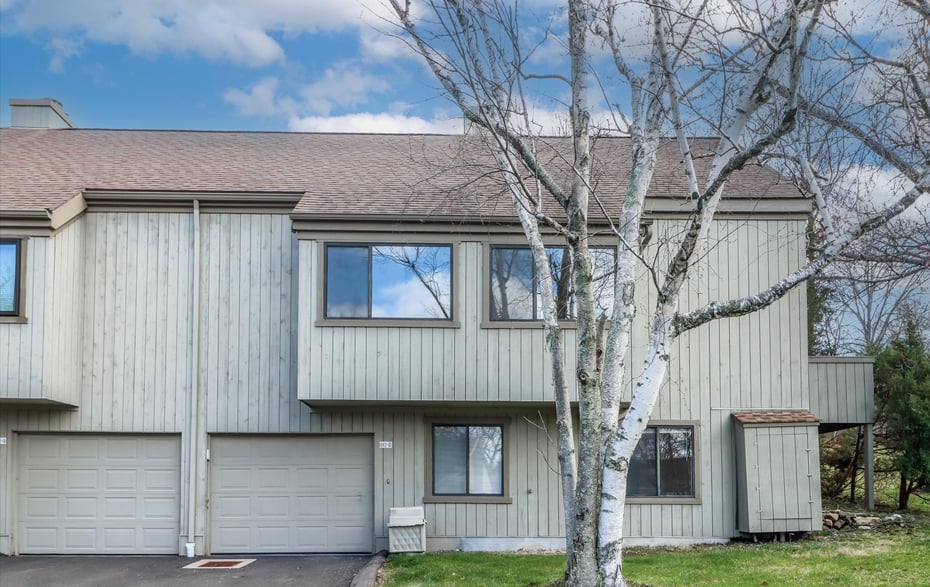 402 Montauk Lane  #B Photo 3