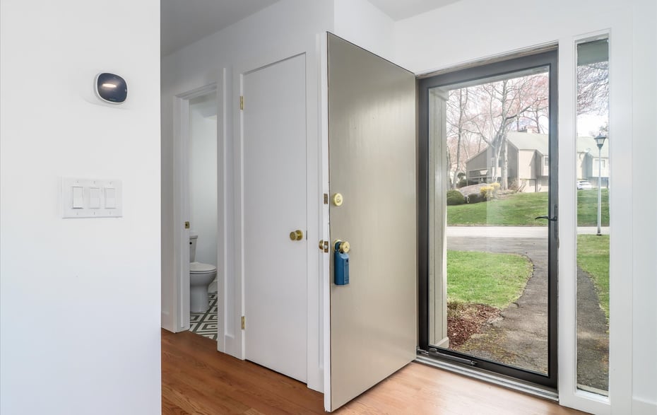 402 Montauk Lane  #B Photo 9