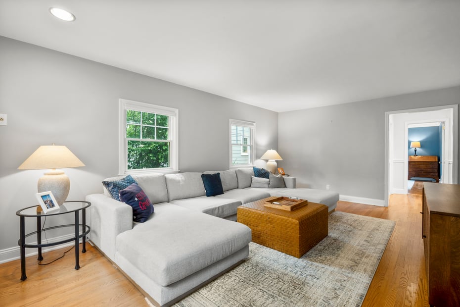 42 Iselin Terrace Photo 13