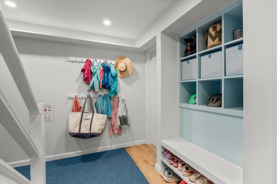 42 Iselin Terrace Photo 25