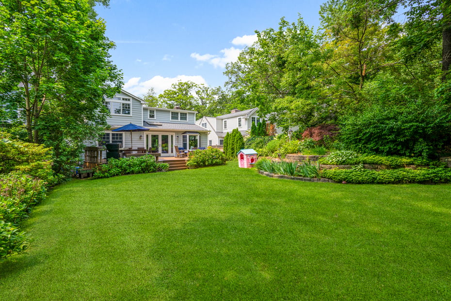 42 Iselin Terrace Photo 28