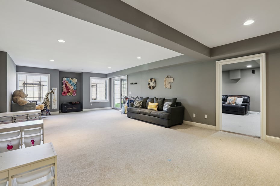 100 Chestnut Hill Road Photo 26