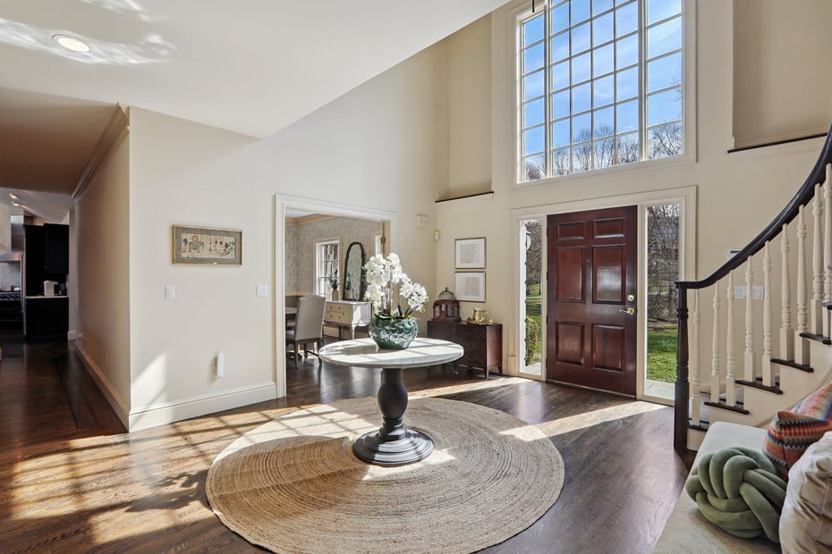 100 Chestnut Hill Road Photo 2