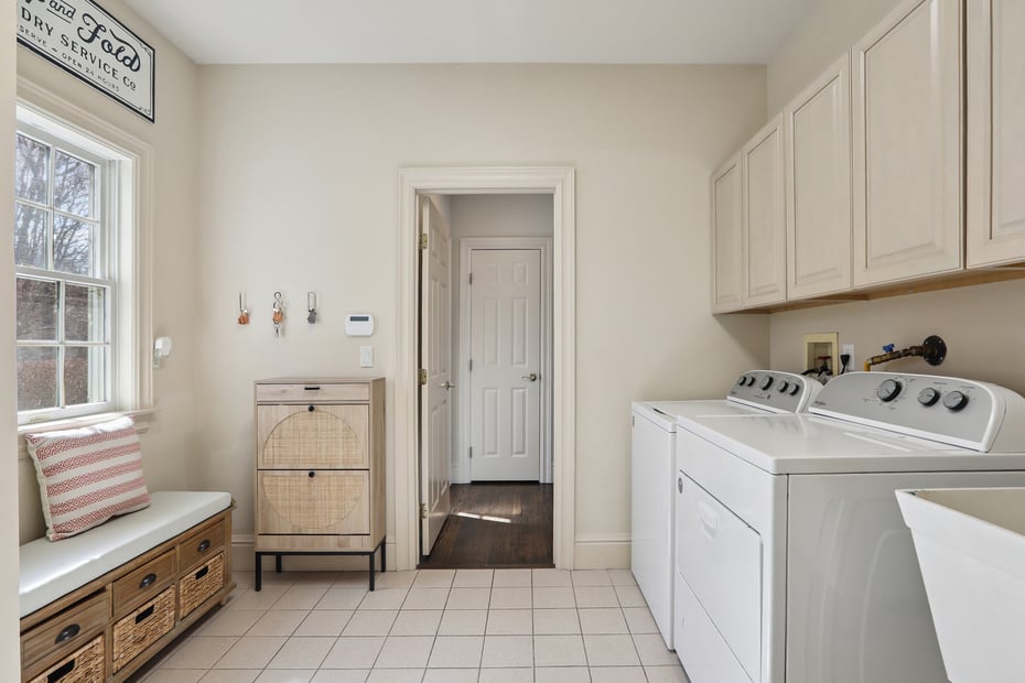 100 Chestnut Hill Road Photo 29