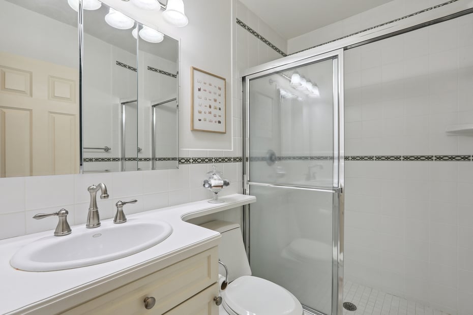 100 Chestnut Hill Road Photo 21