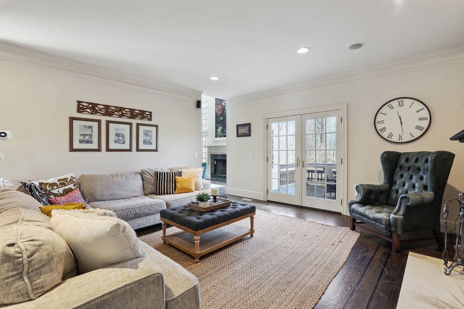 100 Chestnut Hill Road Photo 11