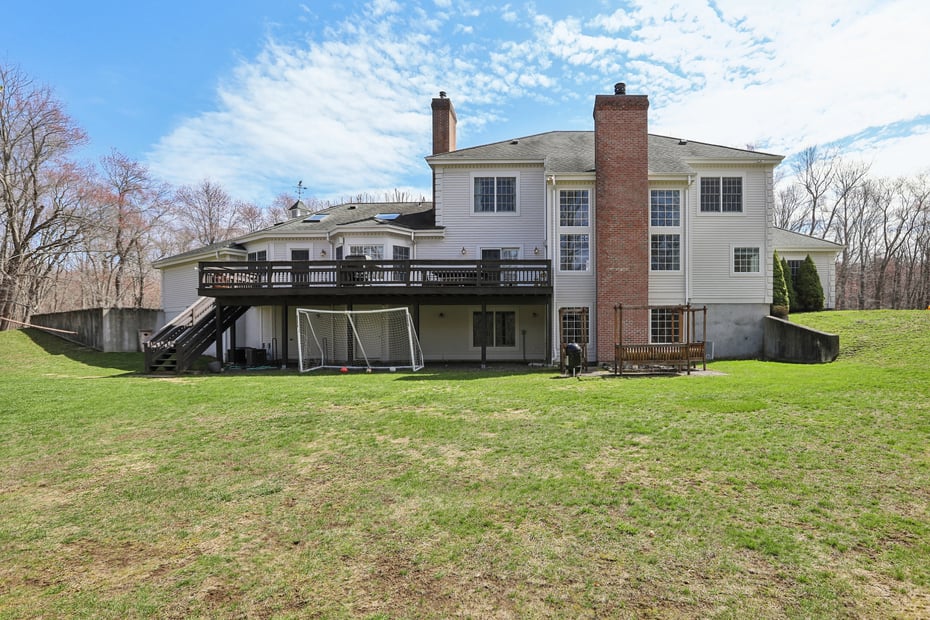 100 Chestnut Hill Road Photo 33