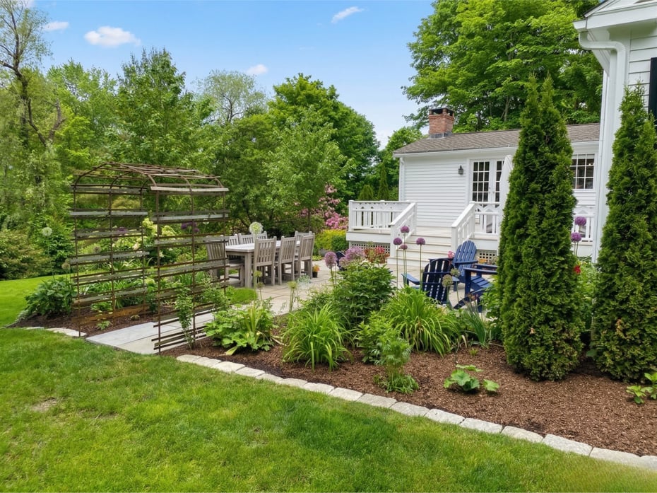 9 Hut Hill Road Photo 4