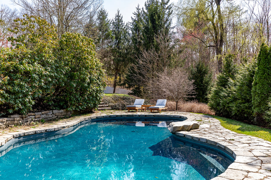 9 Hut Hill Road Photo 34