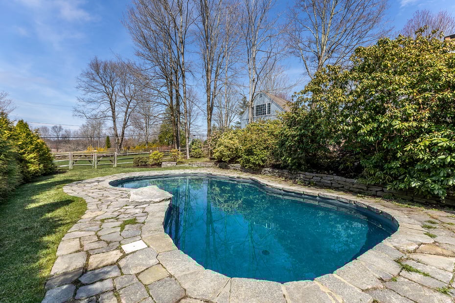 9 Hut Hill Road Photo 35