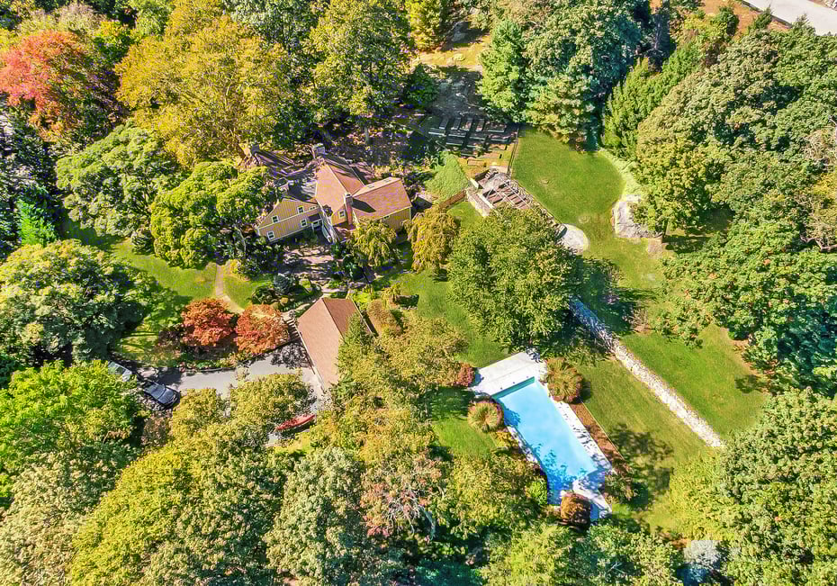 333 W Hartsdale Avenue Photo 2